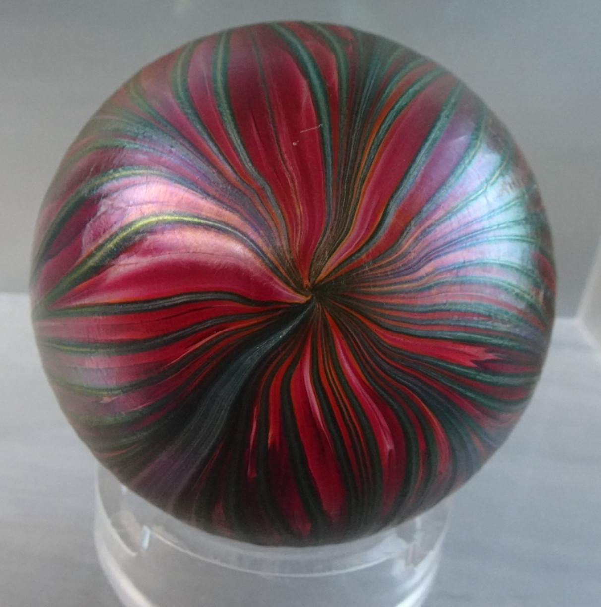Signed Lotton Ltd 1999 Darby Graham Studio Glass Pulled Feather Paperweight RED