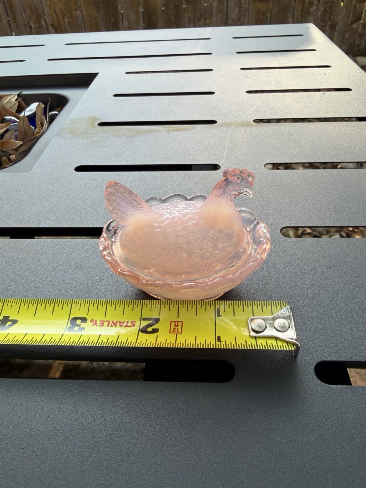Vintage Degenhart Pink Opalescent Mini Hen On Nest
