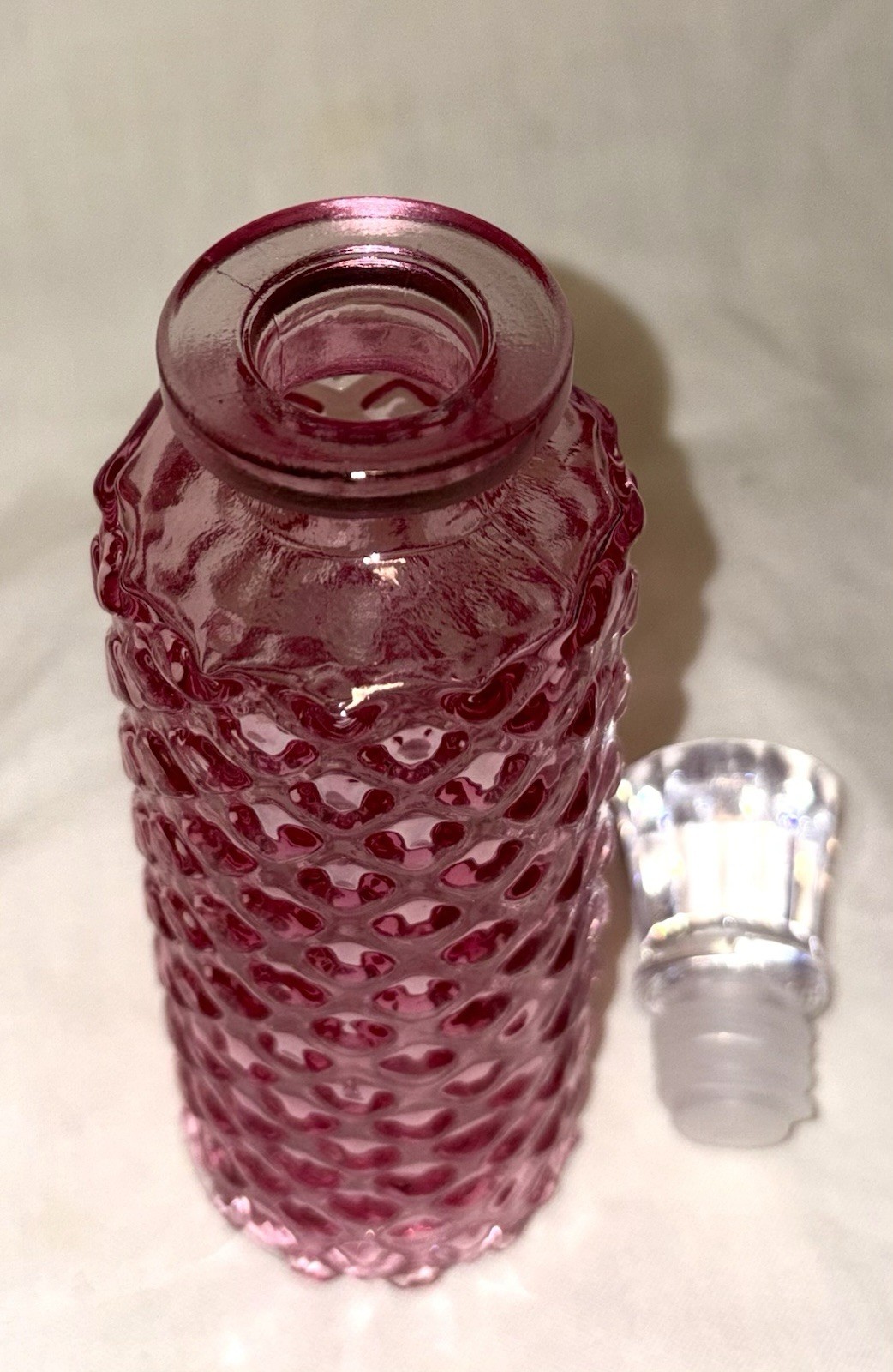 Decorative Pebble Pink Glass Bottle Decanter With a cut glass Stopper NEW