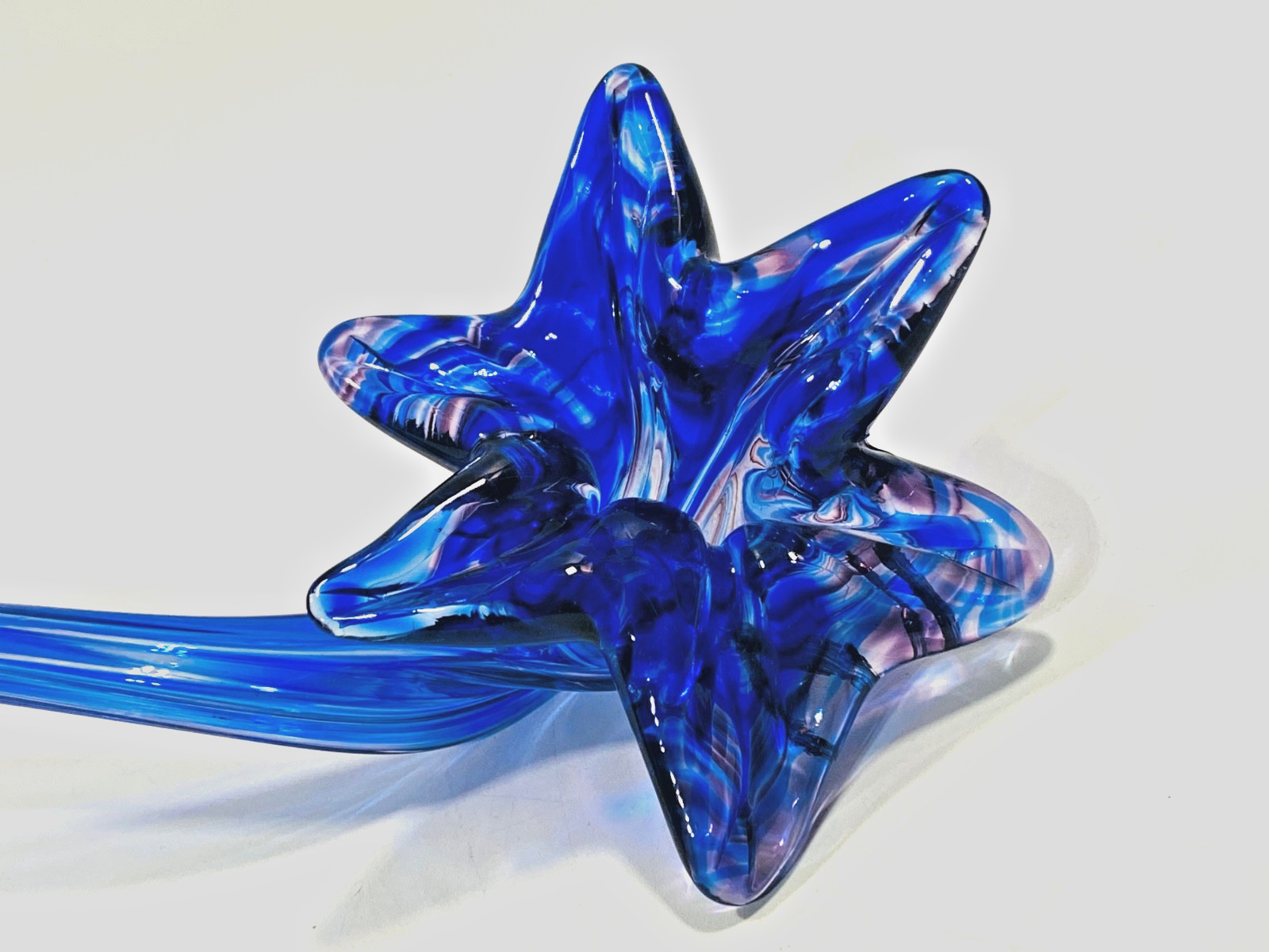 Vintage Hand Blown Art Glass Lily Flower Sculpture Curved Stem Blue Purple 12.5″