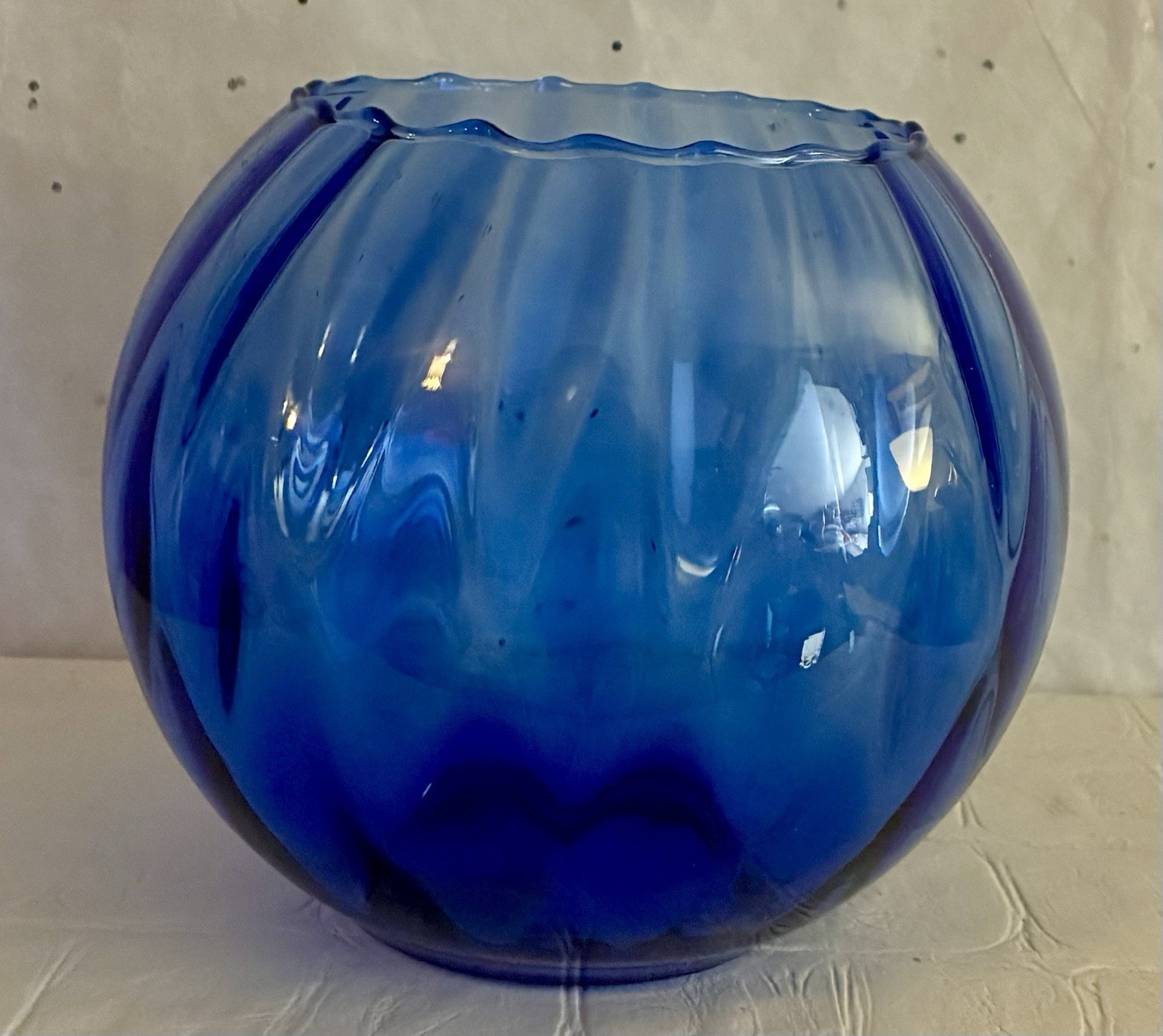 Vintage Princess House Sapphire Cobalt Blue Glass Bulbous Rose Bowl Vase EUC