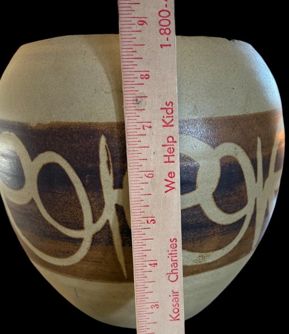 1970s Stoneware Designs West Pottery Bowl 8.75” Heavy 4 Lbs+ *Flaw* FREE SHIP