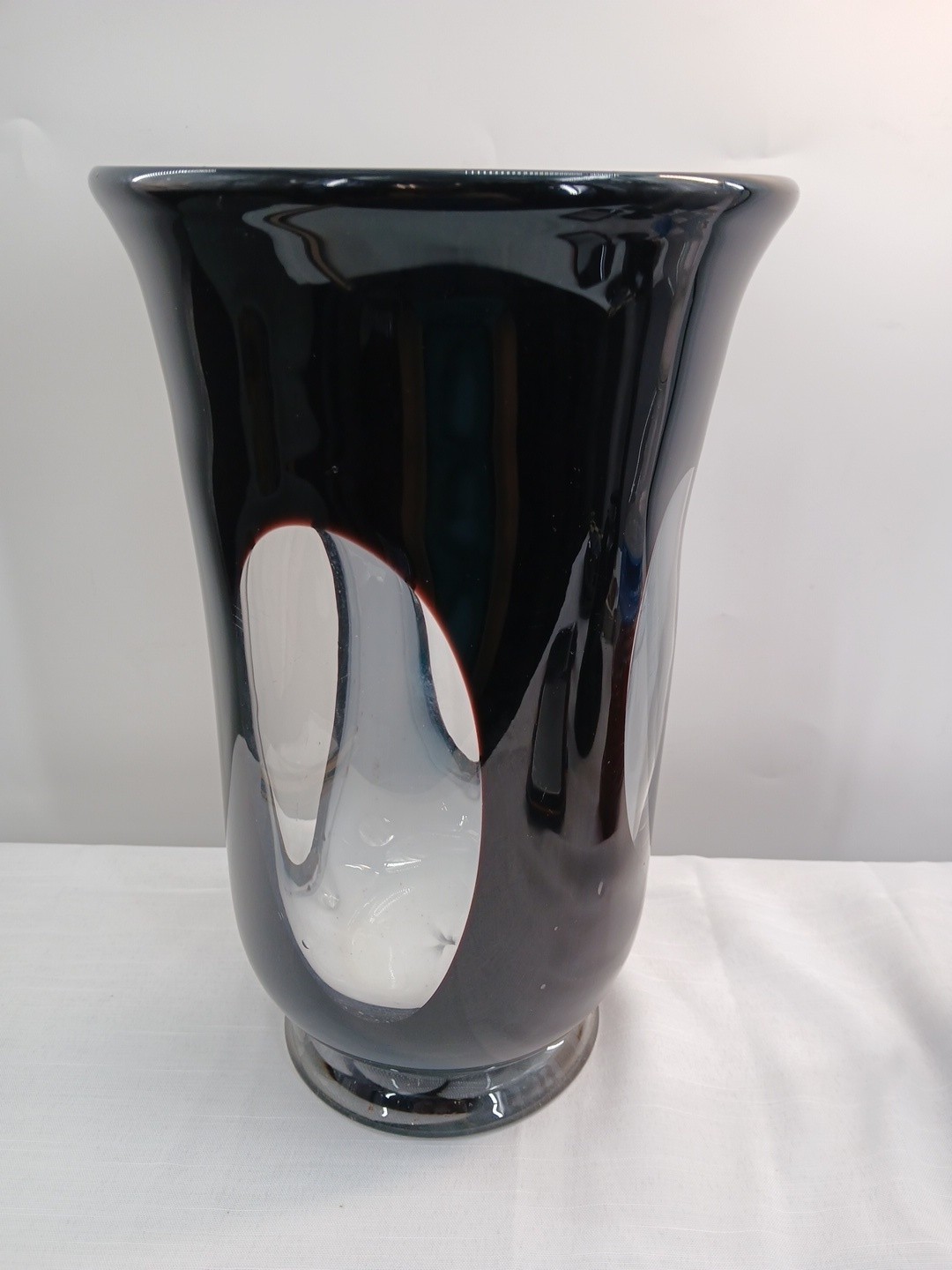 Black & White Murano Style Thick Glass Vase 11.75 Inches Tall Oval Window Pane
