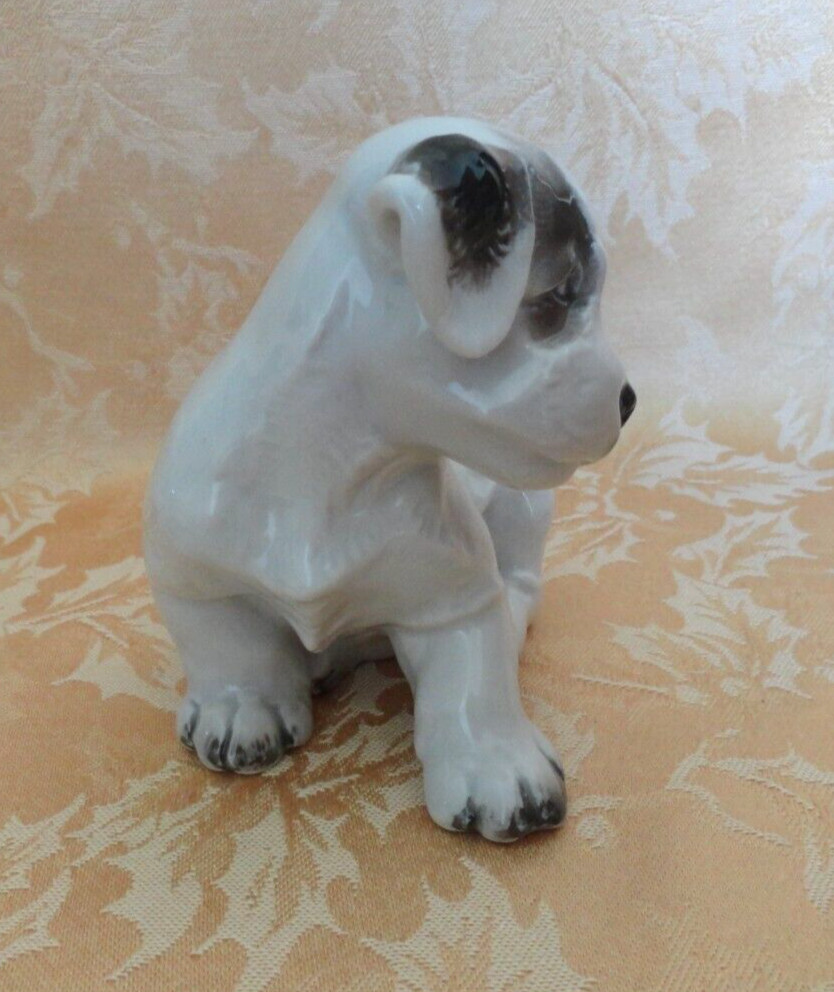 TH KARNER ROSENTHAL GERMANY KUNSTABTEILUNG SELB TERRIER PUPPY#1121 FIGURINE 1949