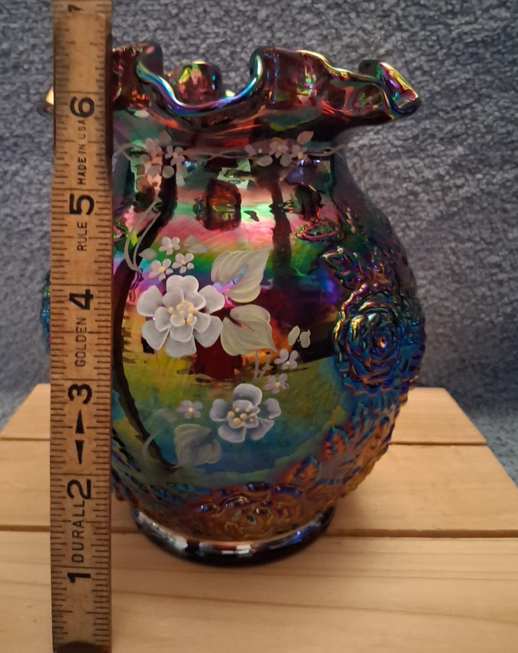 VTG. FENTON PLUM CARNIVAL GLASS VASE WITH RUFFLED TOP & EMBOSSED ROSES **MINT**
