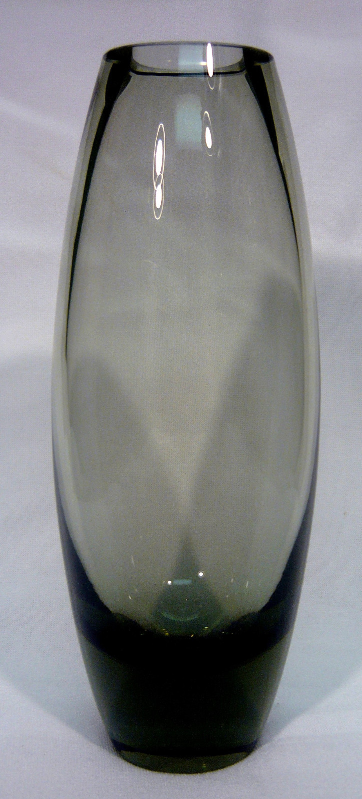 Holmegaard Per Lutken Danish Modern Gray Smoked Translucent Art Glass 9″ Vase