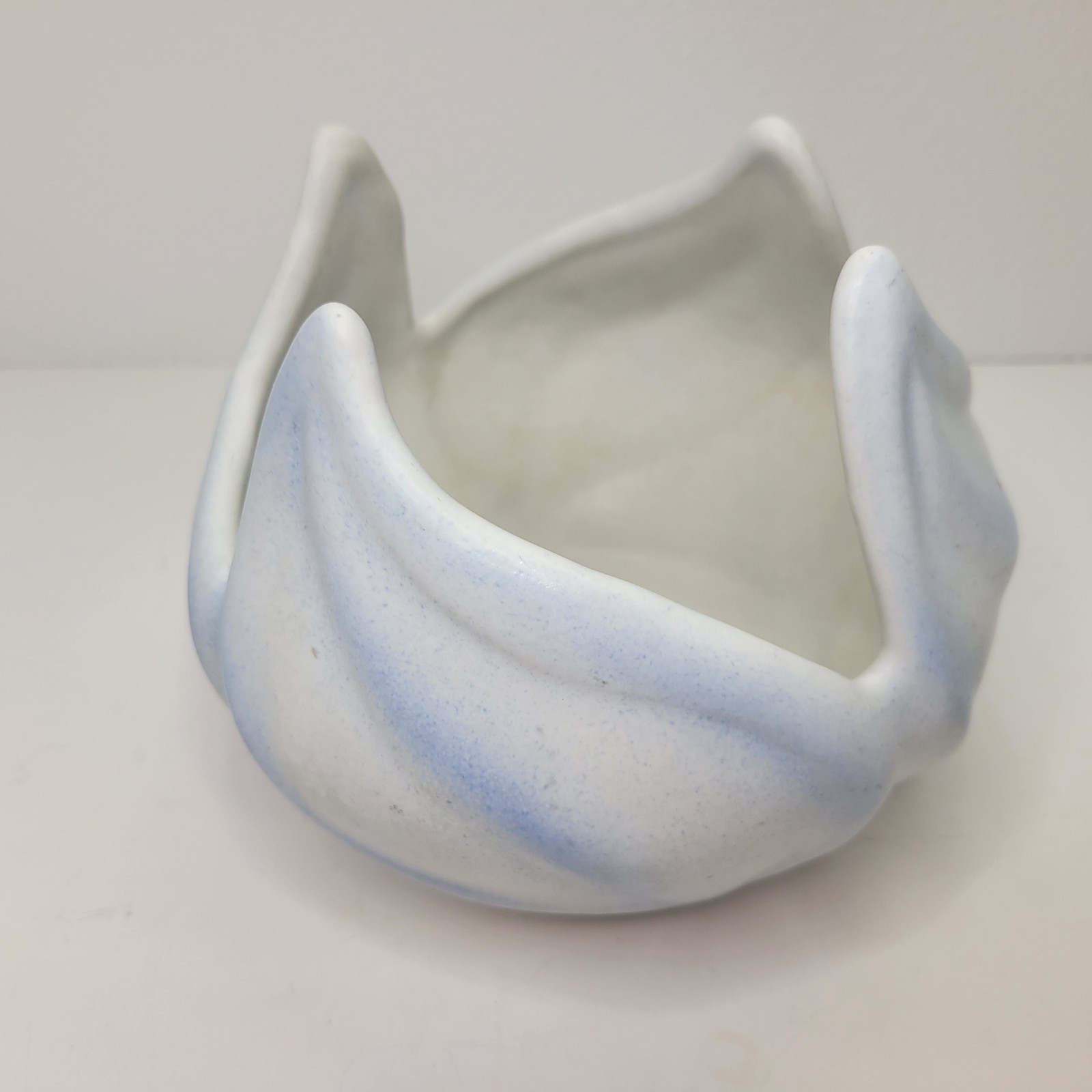 Vintage Van Briggle 7″ Ceramic Lotus Leaf Tulip Bowl Planter Signed Matte Finish