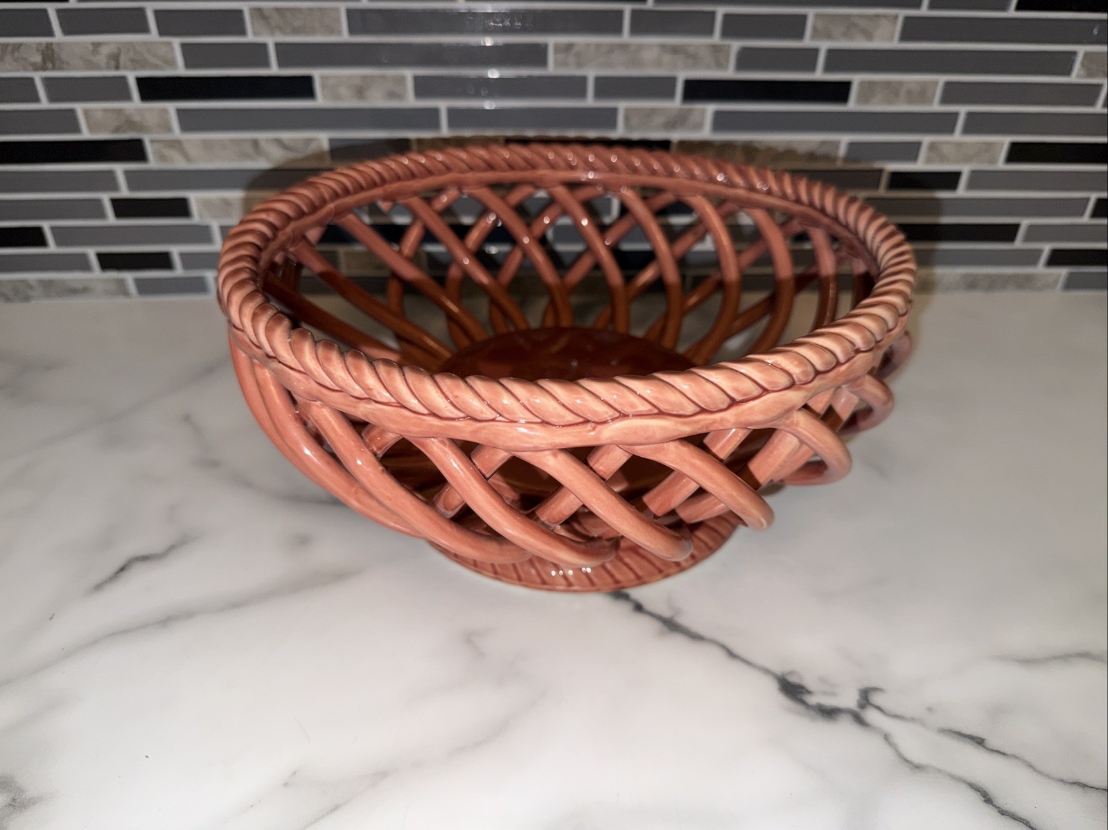 Espana Bread Basket Bowl Lattice Woven PINK Ceramic Lifestyle LARGE 10″