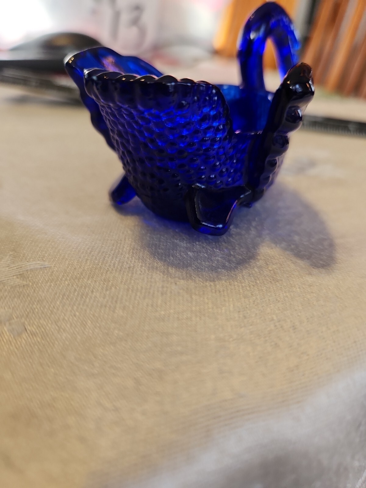 VINTAGE COLLECTIBLE IMPERIAL GLASS COBALT BLUE SWAN 4inx 2.25 in