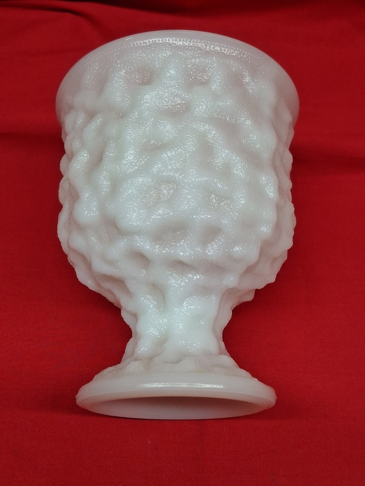 Vintage EO Brody Co Cleveland Ohio USA MILK GLASS Vase M3000 Footed Planter