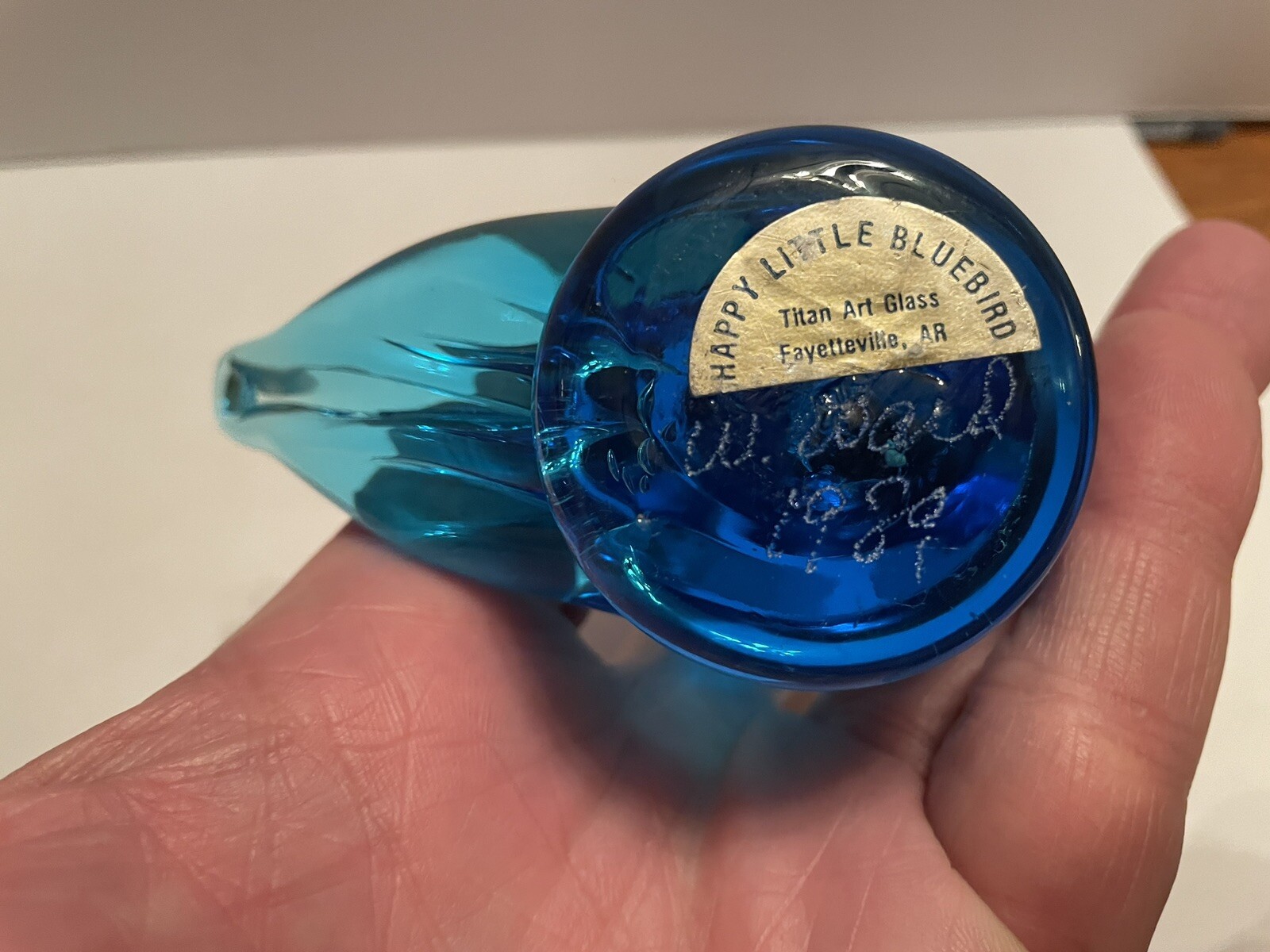 Happy Little Bluebird Titan Art Glass Signed W. Ward 1989 – 2 3/4” T x 3 3/4” L