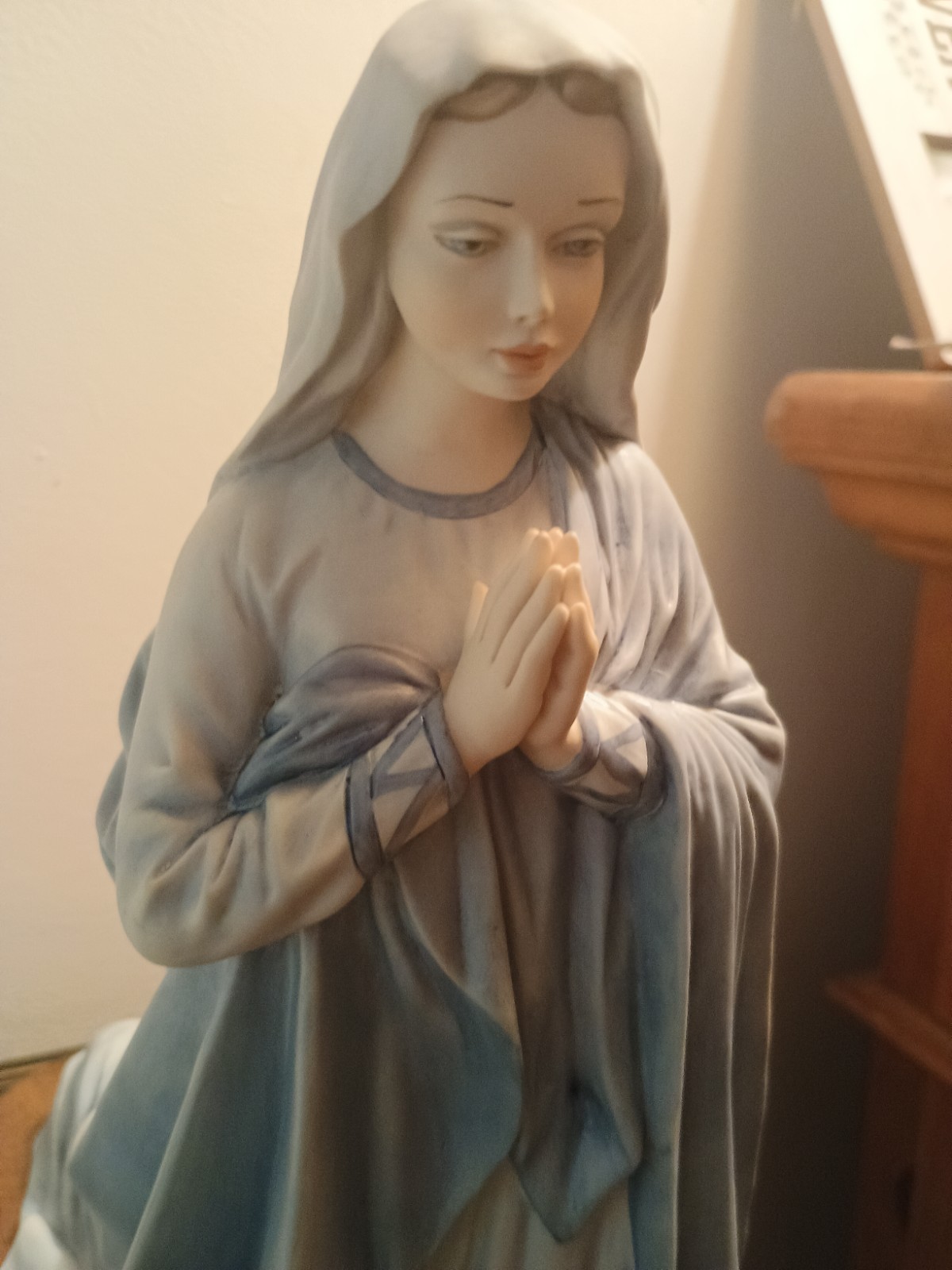 Vntg Capodimonte Sartori Signed Porcelain Madonna Statue 12″ Virgin Mary Italy