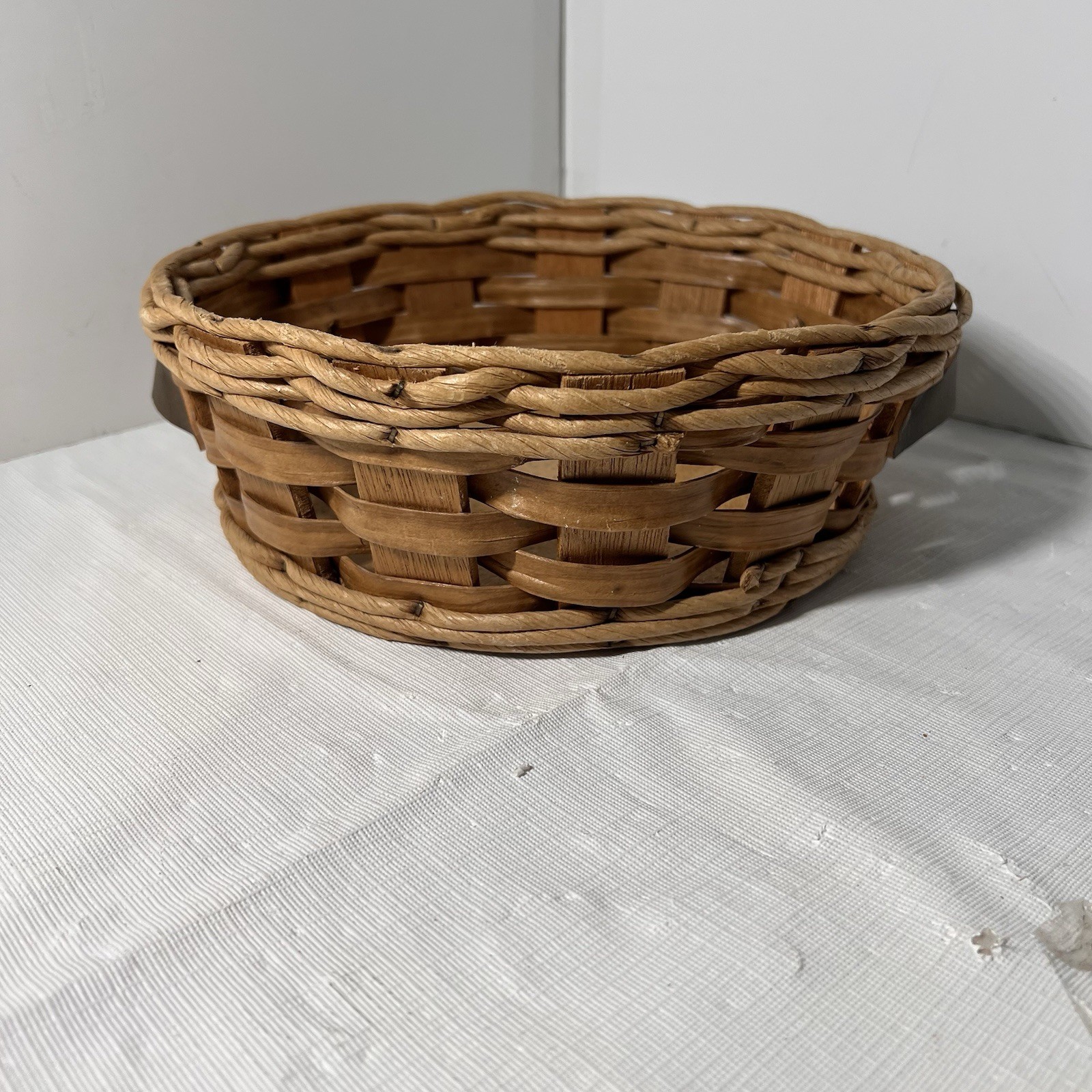Vintage Pyrex Round Woven Basket With Handles For 2qt Casserole Dish 024-624-684