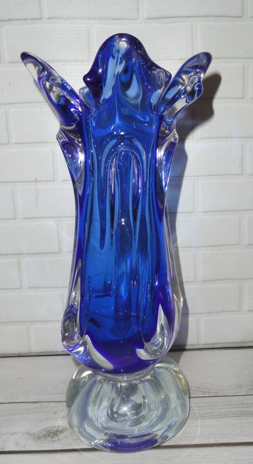Hand Blown Sommerso Art Glass 10″ Vase