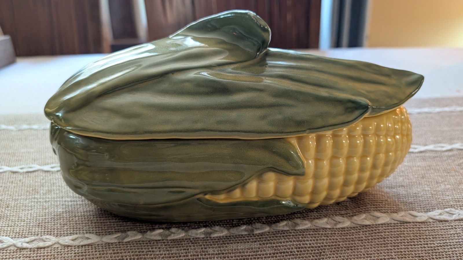Vintage Shawnee Ohio Pottery King Corn Large Serving Casserole with Lid