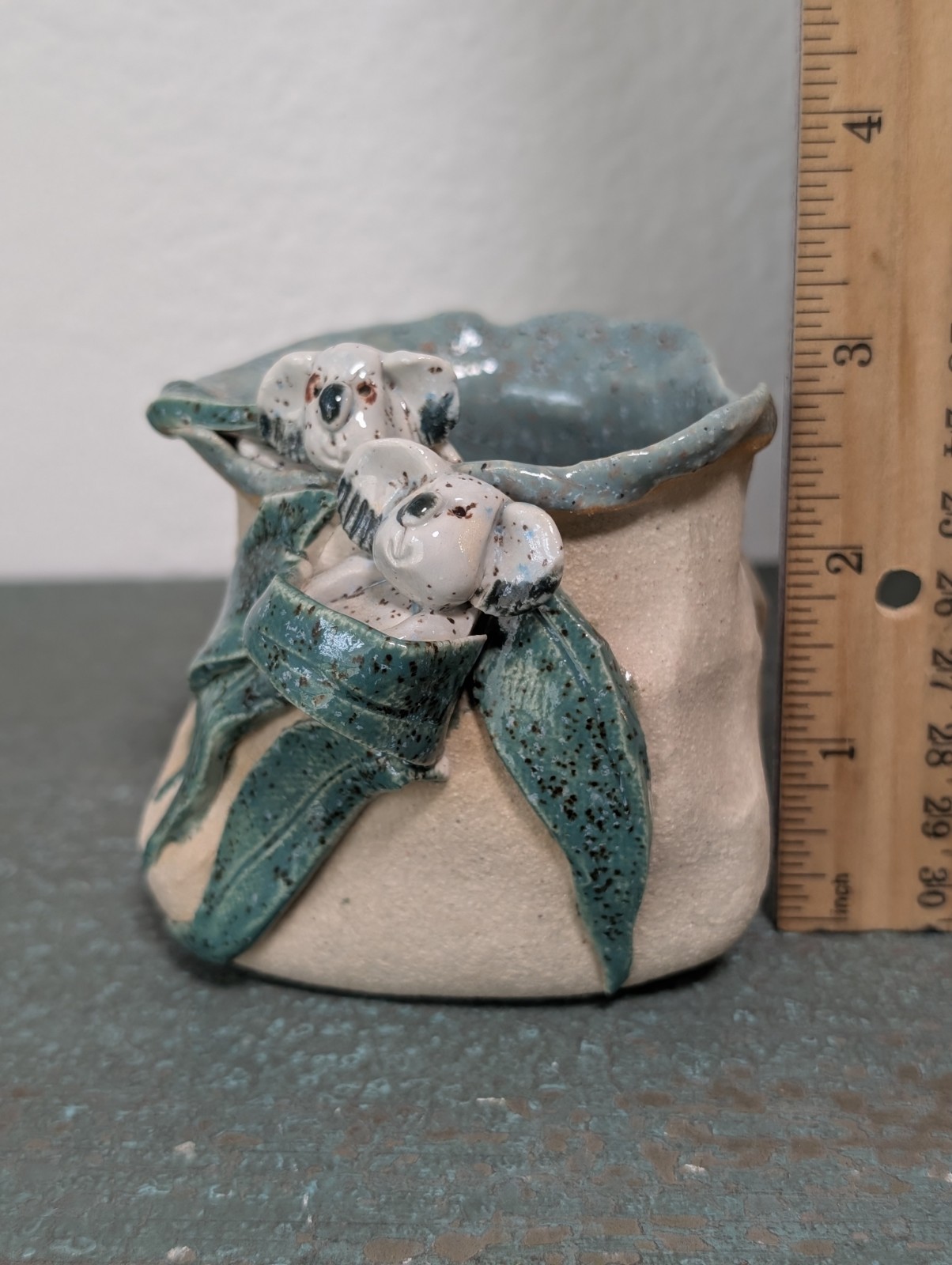 Stoneware Majolica Pottery Vase Pot with Applied Koala Bears and Leaves 3″ AUS