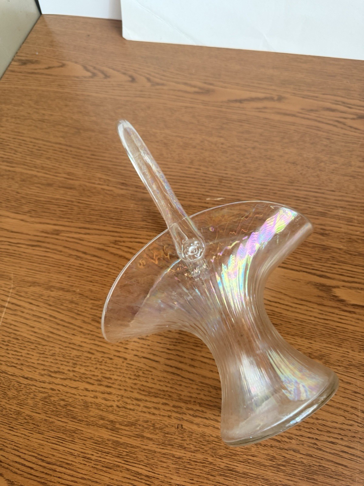White Clear Iridescent Stretch Glass Basket