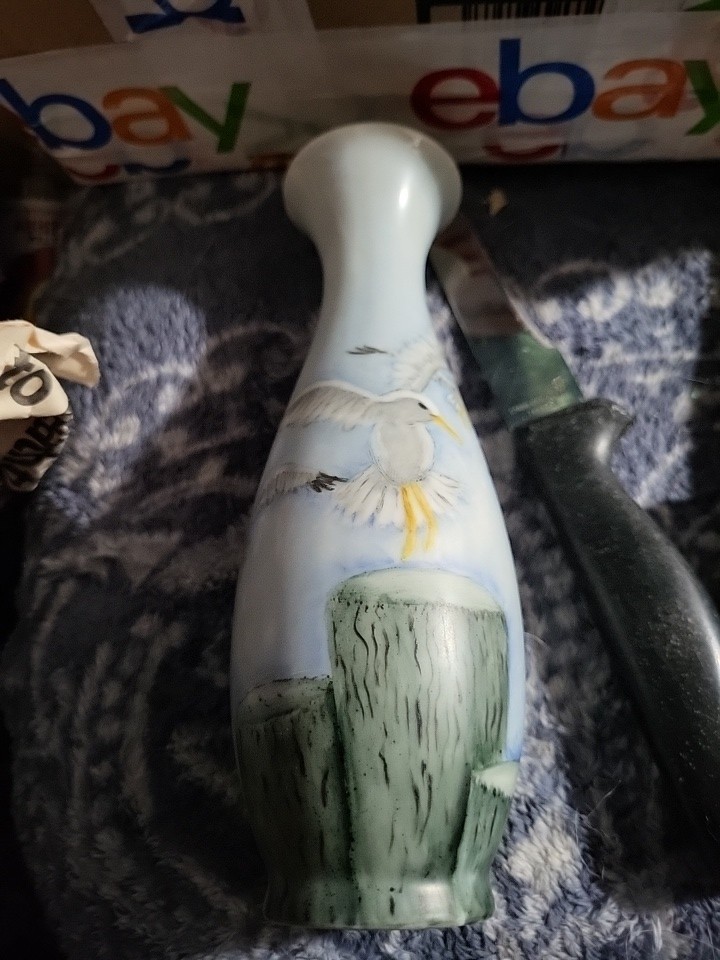 Vintage Unbranded Hand Painted Sea Gulls Vase Artist Signed B21