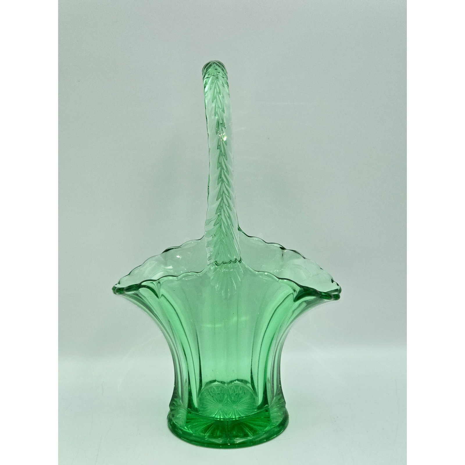 Vintage Green Glass Ruffled Basket Home Decor 10.5in Excellent Ribbed Pattern