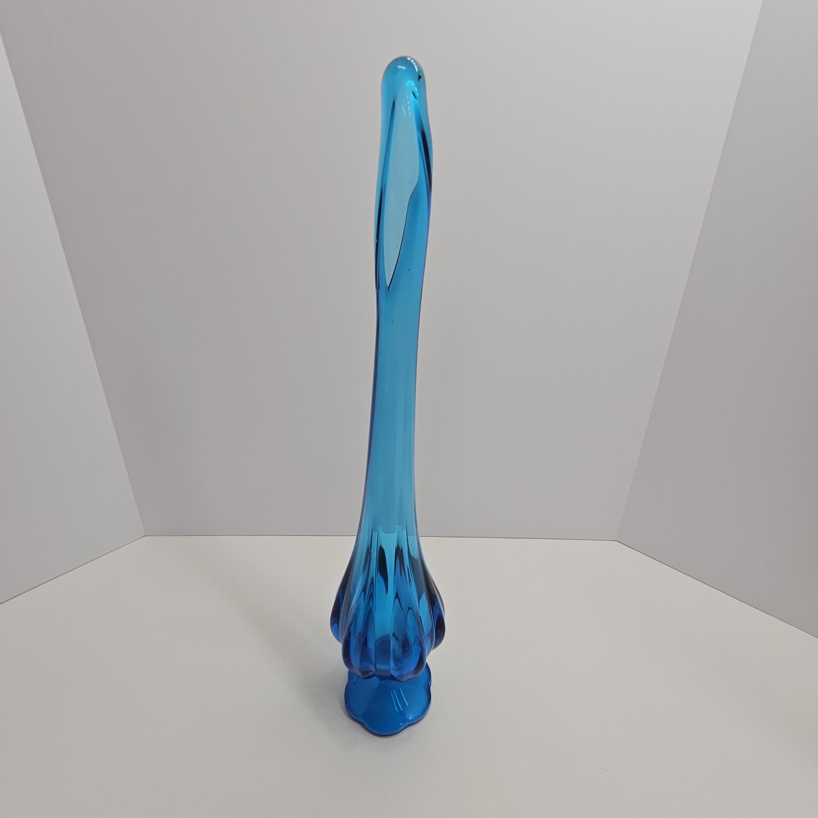 Vintage Blue Glass”L.E. Smith”Epic Drape swung Vase Footed With 6 Petals 18″tall