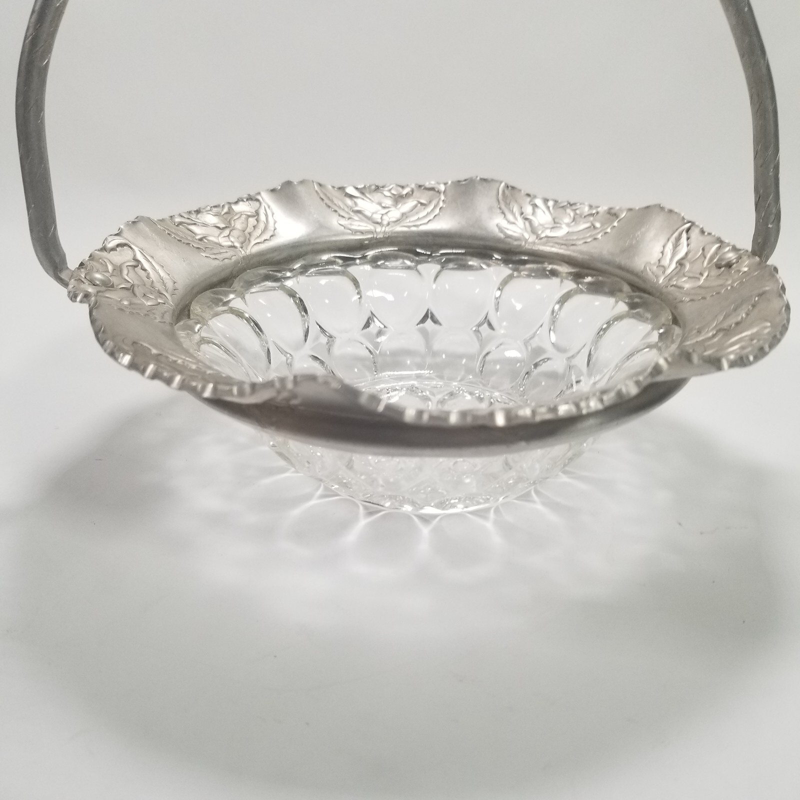 Aluminum & Bubble Glass Insert Bread Candy Basket with Ribbed Handle 7″ Diameter