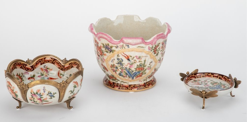 Regency Porcelain Cachepot Scallop Small Planter with Bronze Ormolu-7.5” x 4”H