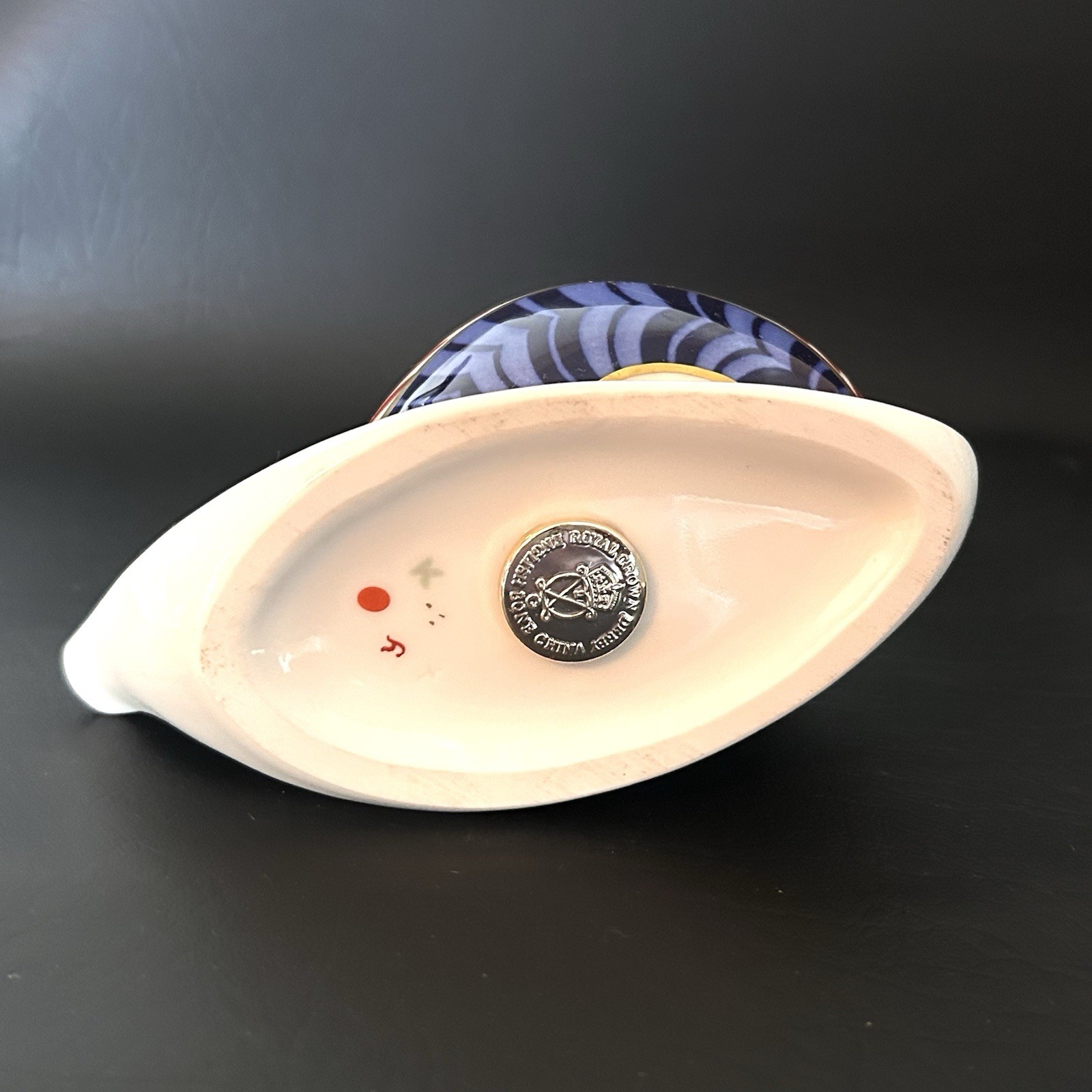 Royal Crown Derby Imari Snail Paperweight Gold Stopper 1989 England Bone China