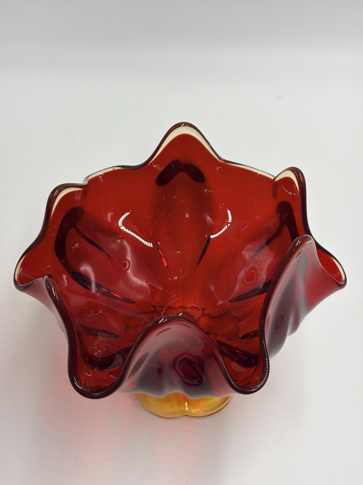 VTG MCM L.E. Smith Amberina Ruffled Art Glass Footed Vase Compote Red Flame 6”