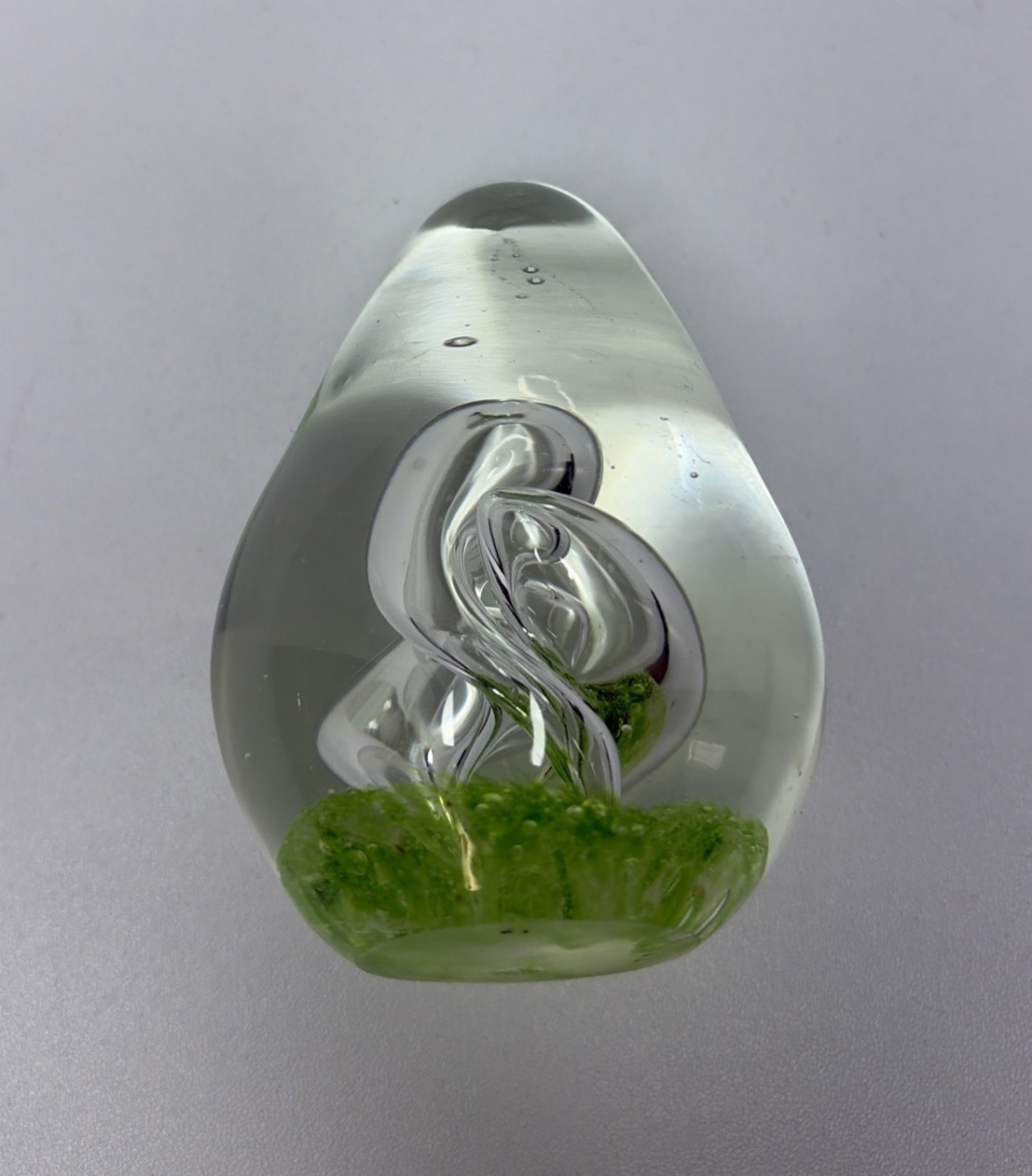 Vintage Swirl Controlled Bubbles Hand Blown Glass Egg-Shaped Paperweight Art