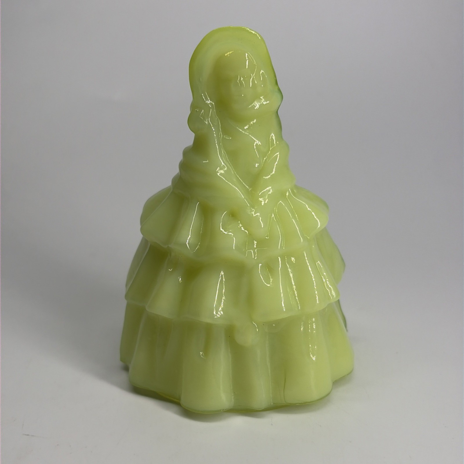 Boyd Louise Doll Figurine 4.25″ Lemon Ice Custard Uranium Glass UV Glow