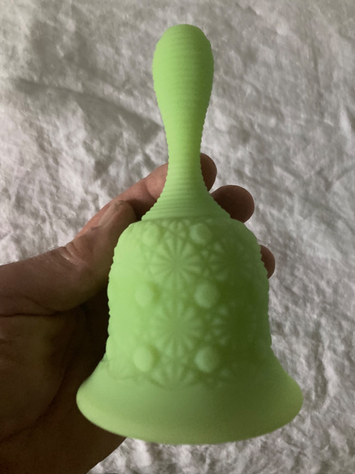 Vintage Fenton uranium custard satin glass bell Daisy and Button GLOWS NO DINGER