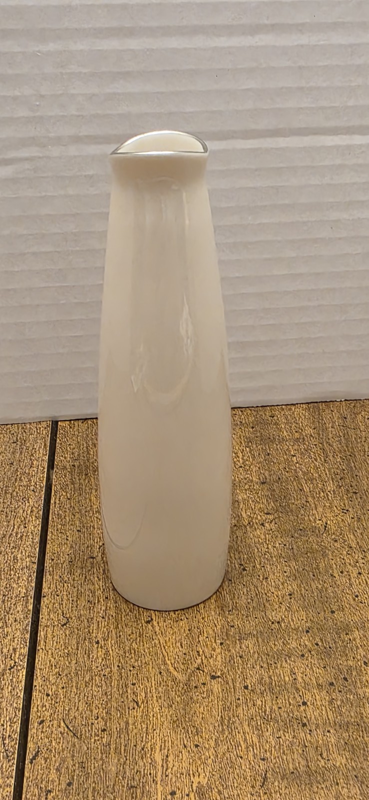 Franciscan FINE CHINA Pottery 6″ White Bud Vase MADE IN USA VINTAGE SMALL