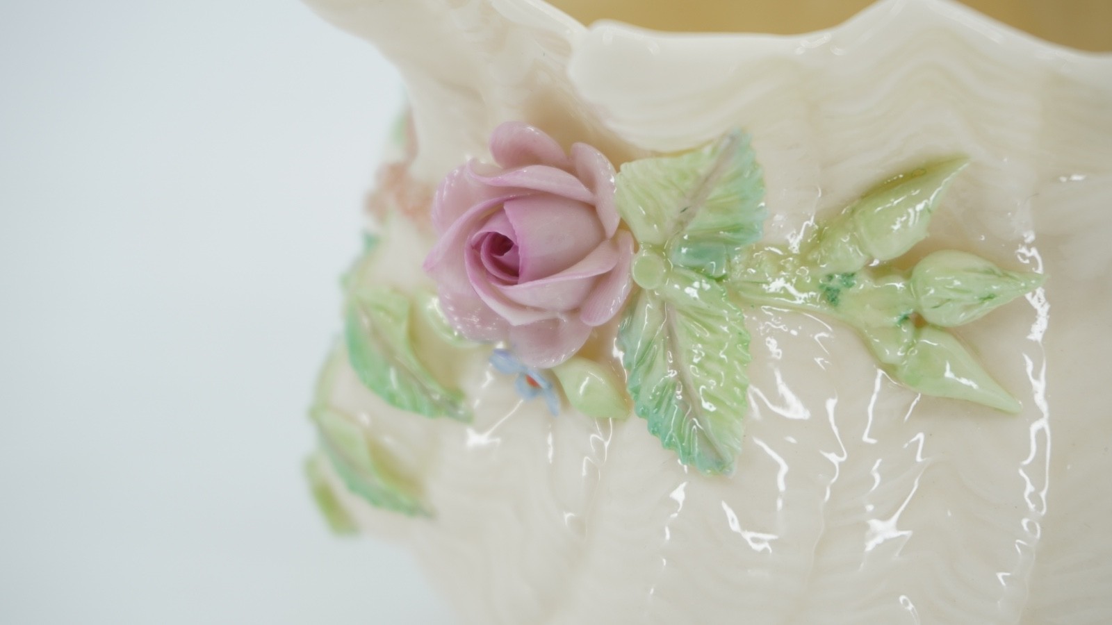 Belleek Ireland Parian China Rose Shamrock Cachepot Vase Reg 0857 VG