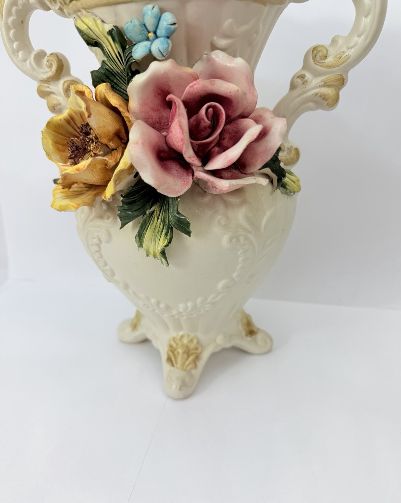 VINTAGE CAPODIMONTE DOUBLE HANDLE FOOTED VASE 10” ROSES Pink and Yellow
