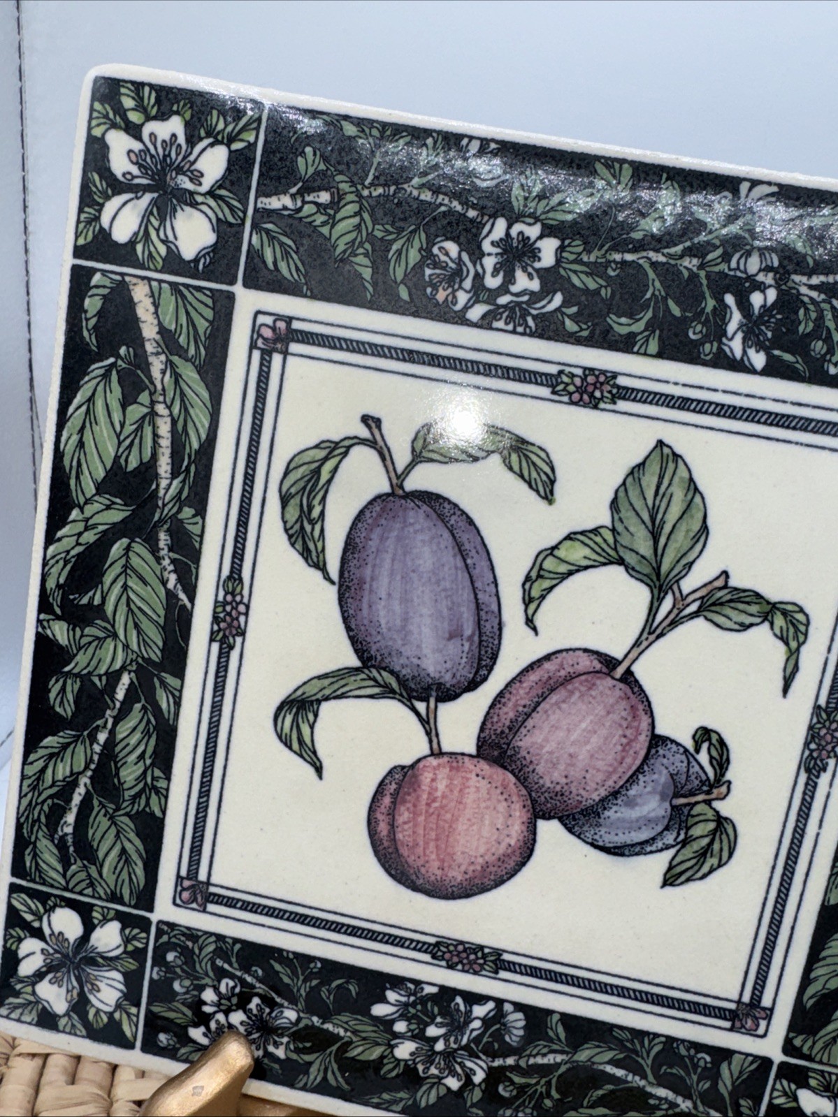 VTG 1990 SANTA BARBARA 8″ ART POTTERY PLUM TILE TRIVET STUDIO DESIGN.
