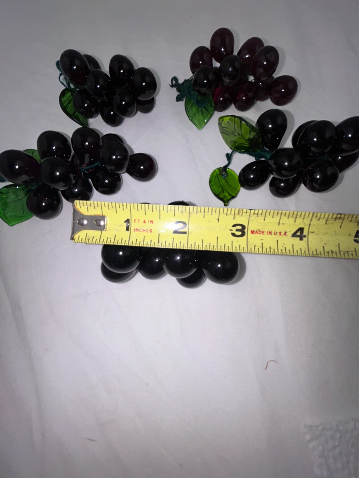 Set of 5 Handblown Glass Grape Purple 4″ Clusters Wire Wrap Green Leaves NOTE
