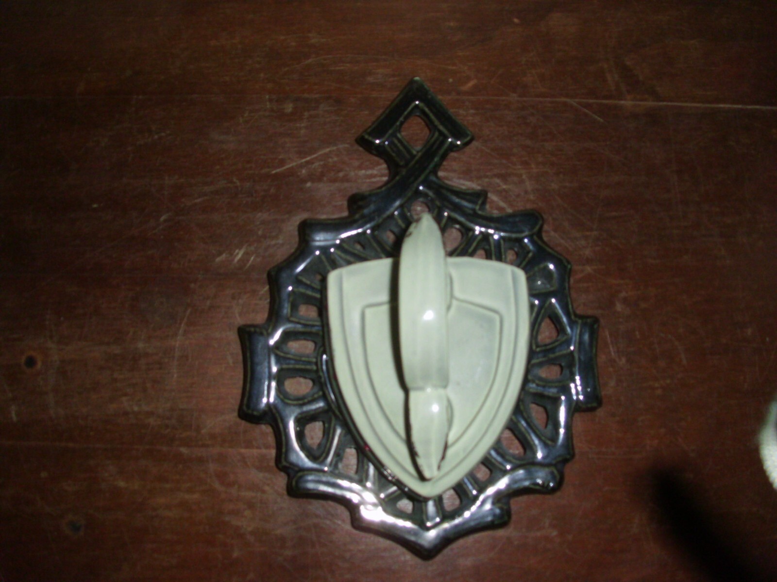 Vintage McCoy Pottery Flat Iron Trivet Wall Pocket Grey Black