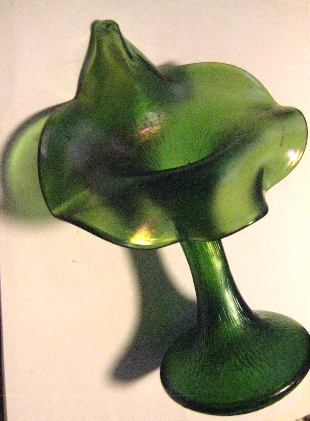 Vintage Loetz Iridescent Jack In The Pulpit Plant Vase Very Good Cond. 7 1/2″