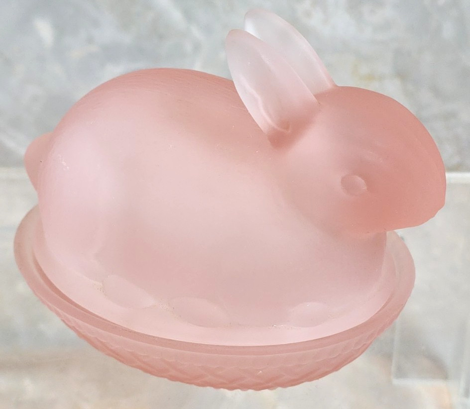 Vintage Pink Satin Frosted Glass Bunny Rabbit On Nest Covered Candy Trinket Dish