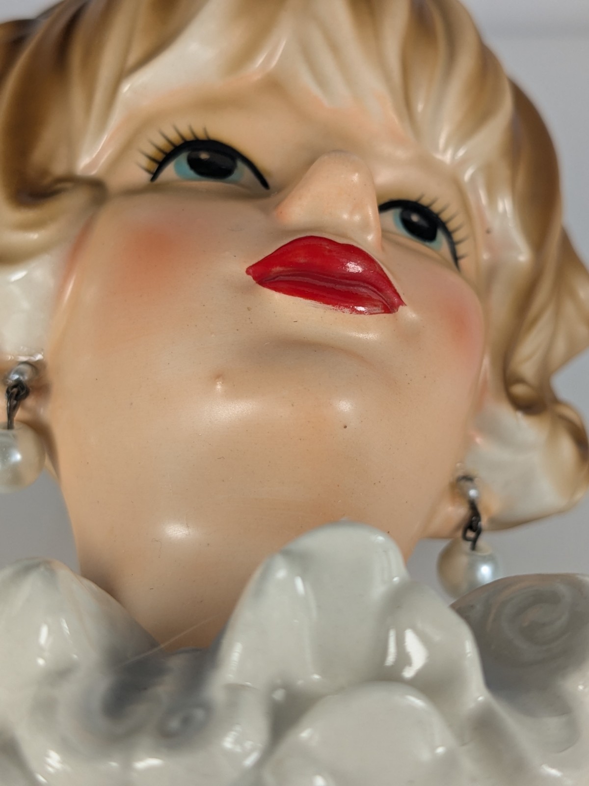 Vintage Lady Head Vase Relpo K-1817 Glossy Big Ruffle Glowy Makeup Lip Earrings