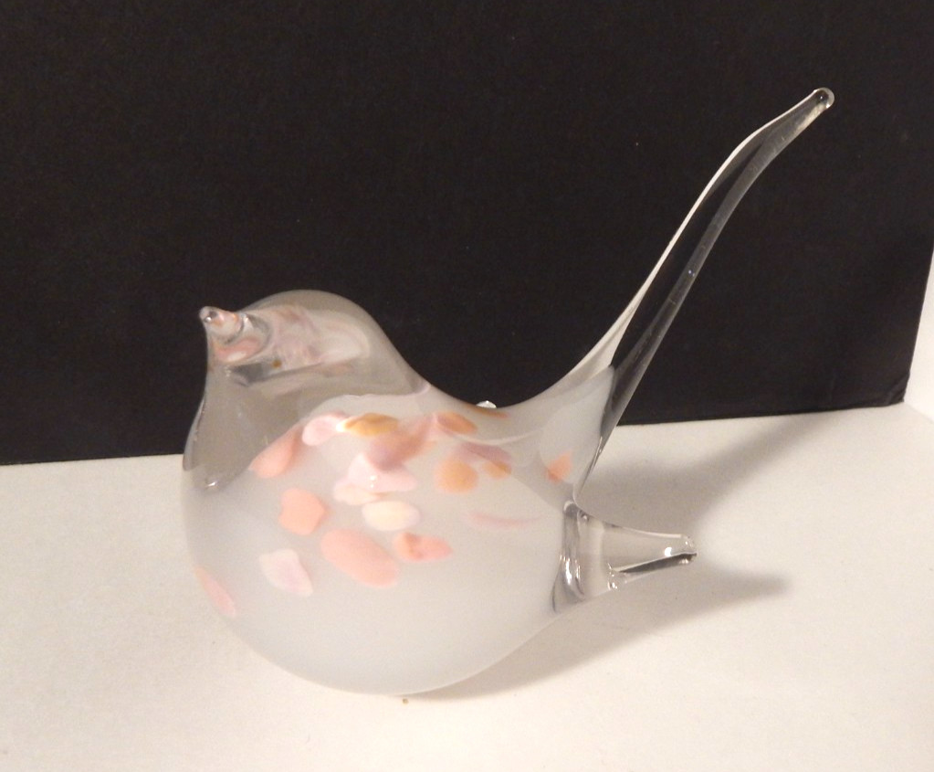 Vtg Art Glass Bird Paperweight Clear & White with Pink Spots – Beautiful 4.5″