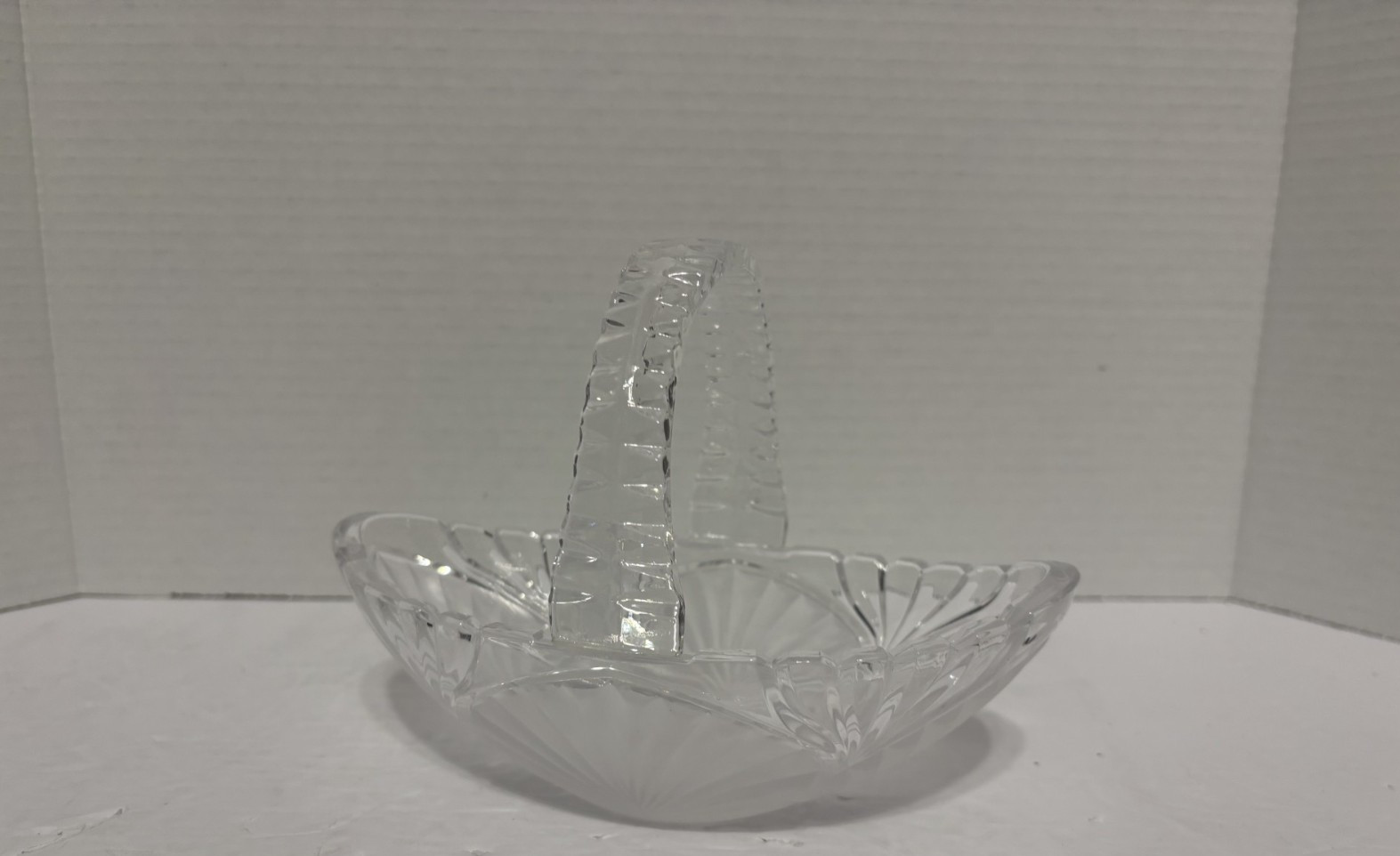 Cut Crystal Glass Basket Clear with Frosted Etched Seashells Decorative Handle