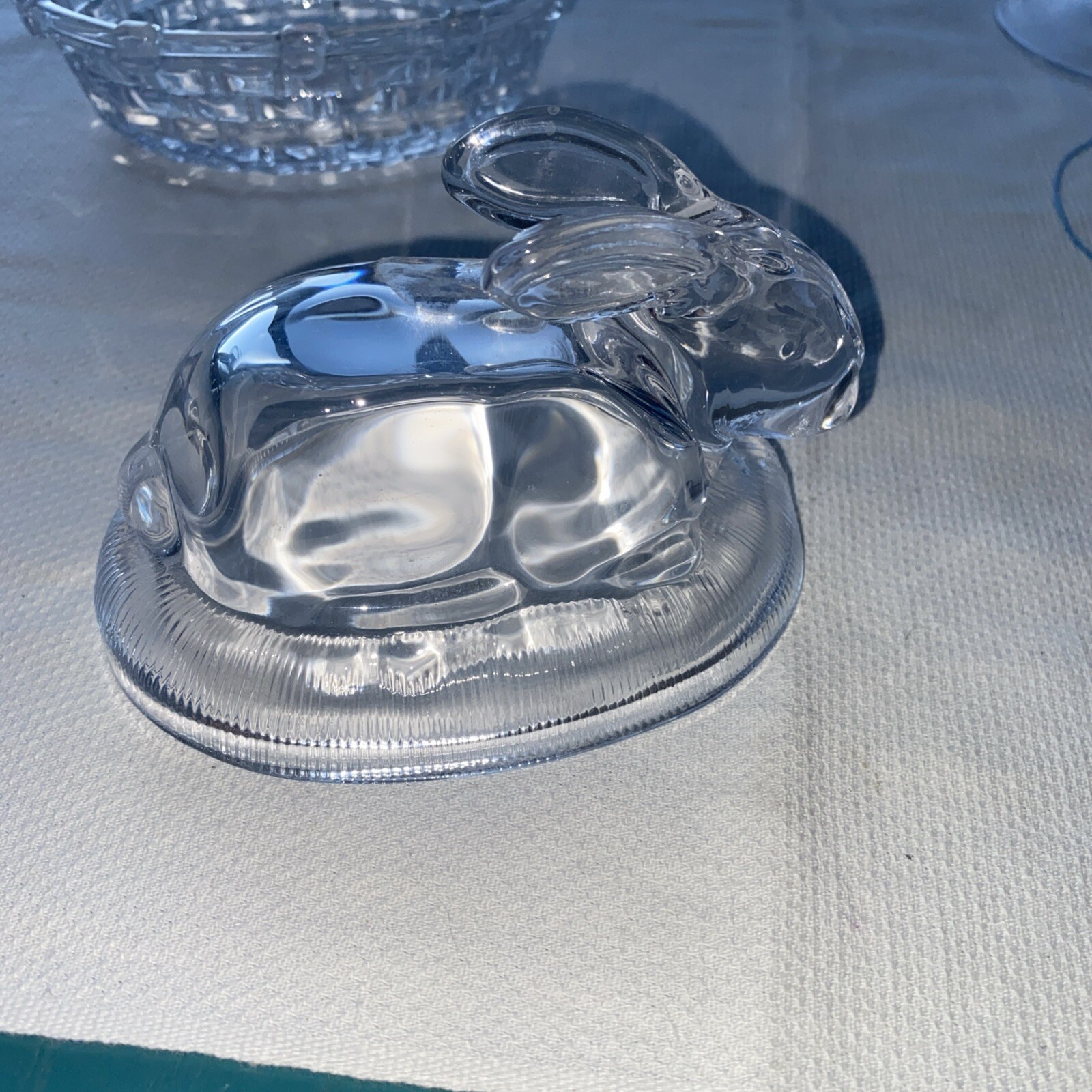 Vintage Clear Glass Bunny Rabbit Basket Weave Nest Covered Candy Dish Trinket