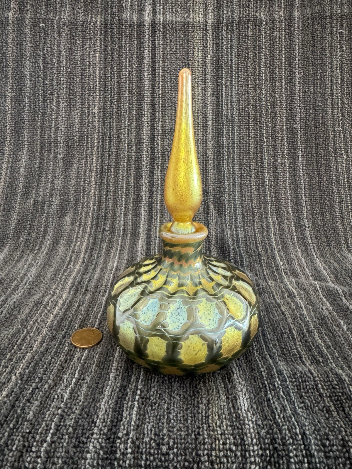 Signed Lundberg Studios Art Glass Perfume Bottle Gold Iridescent Stopper