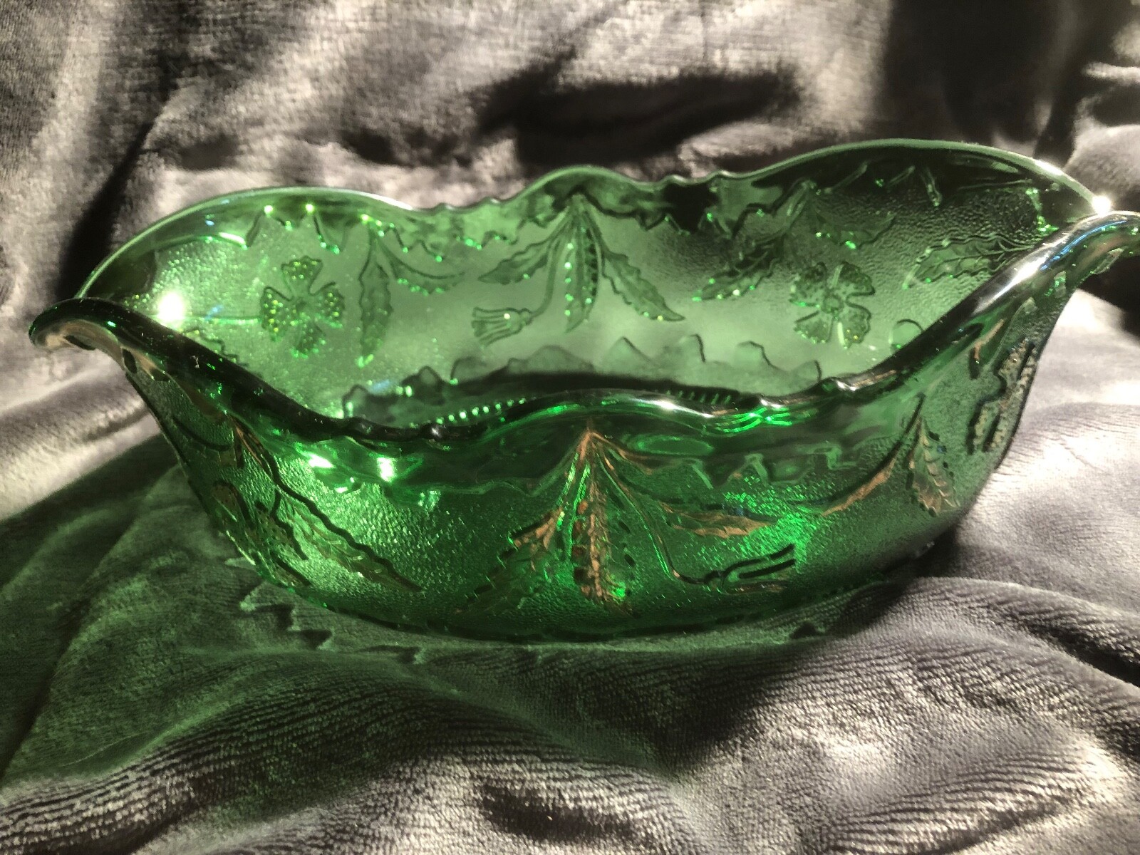 US GLASS TIFFIN 12″ DELAWARE 1899 EMERALDGREEN/GOLD FLORAL OVAL CENTERPIECE BOWL