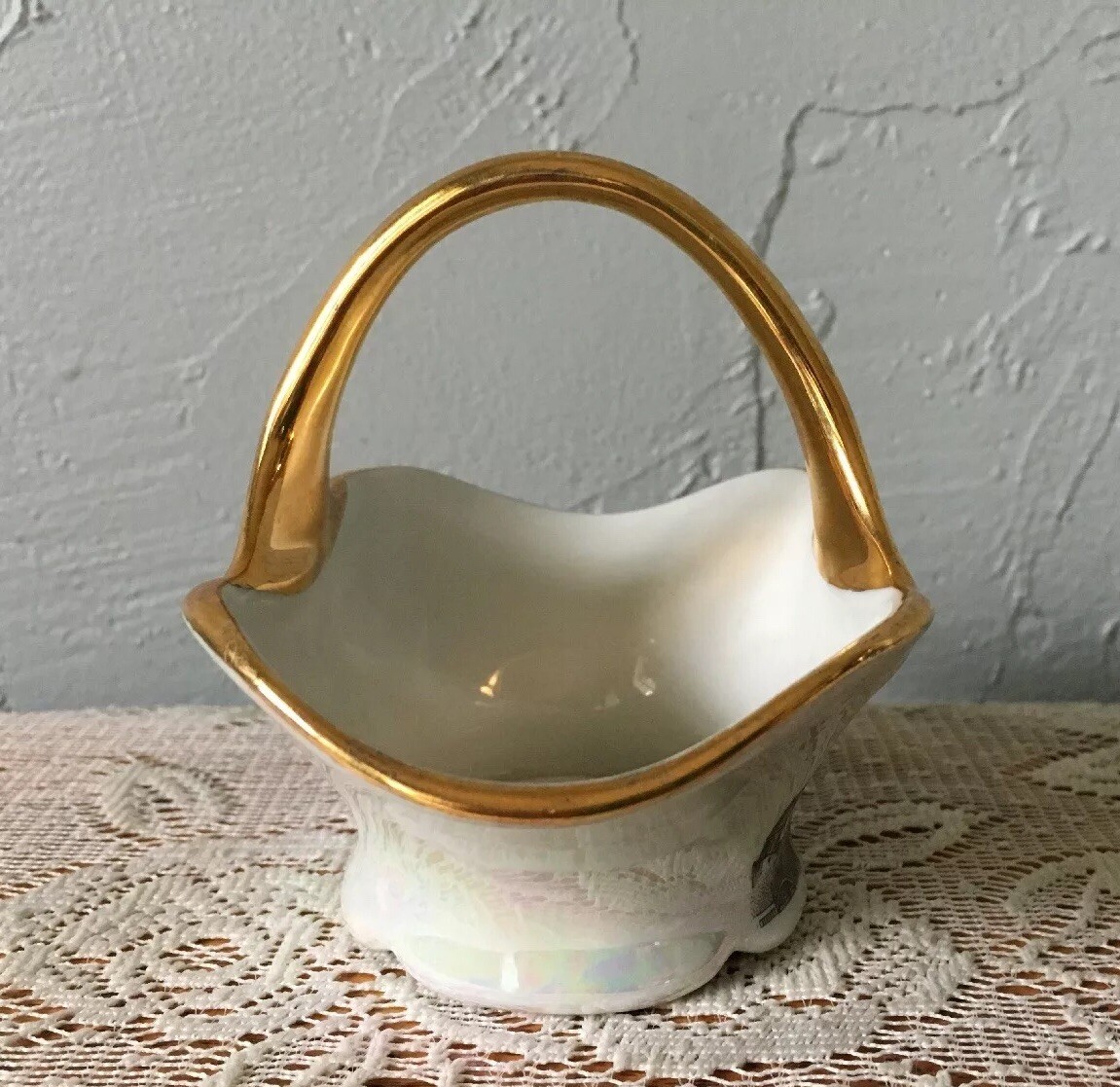 Limoges T. & Cie LYON FRANCE Basket Vanity Dish Iridescent Gold Gilt LOUIS XIV