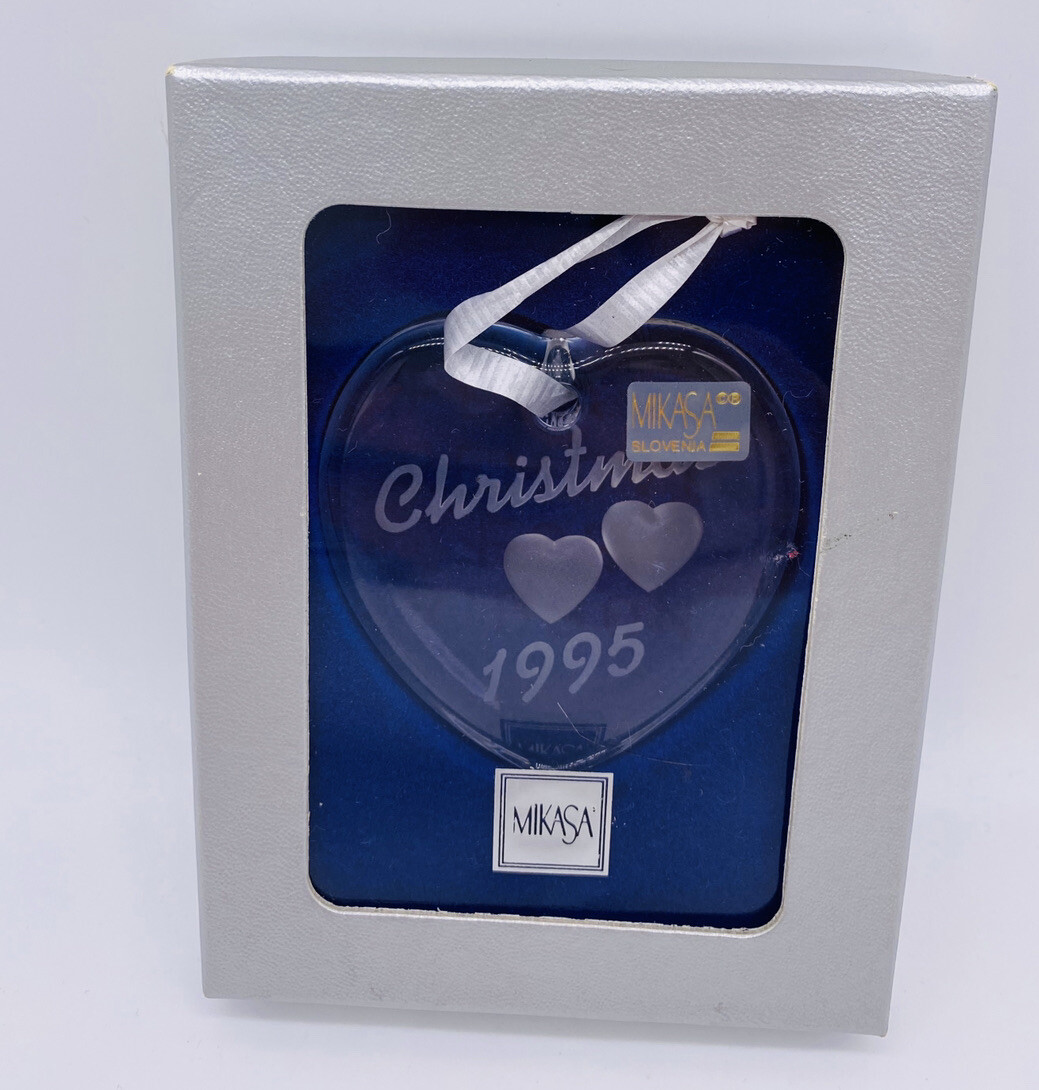 Mikasa 1995 Heart Christmas Ornament Etched Glass Solvenia