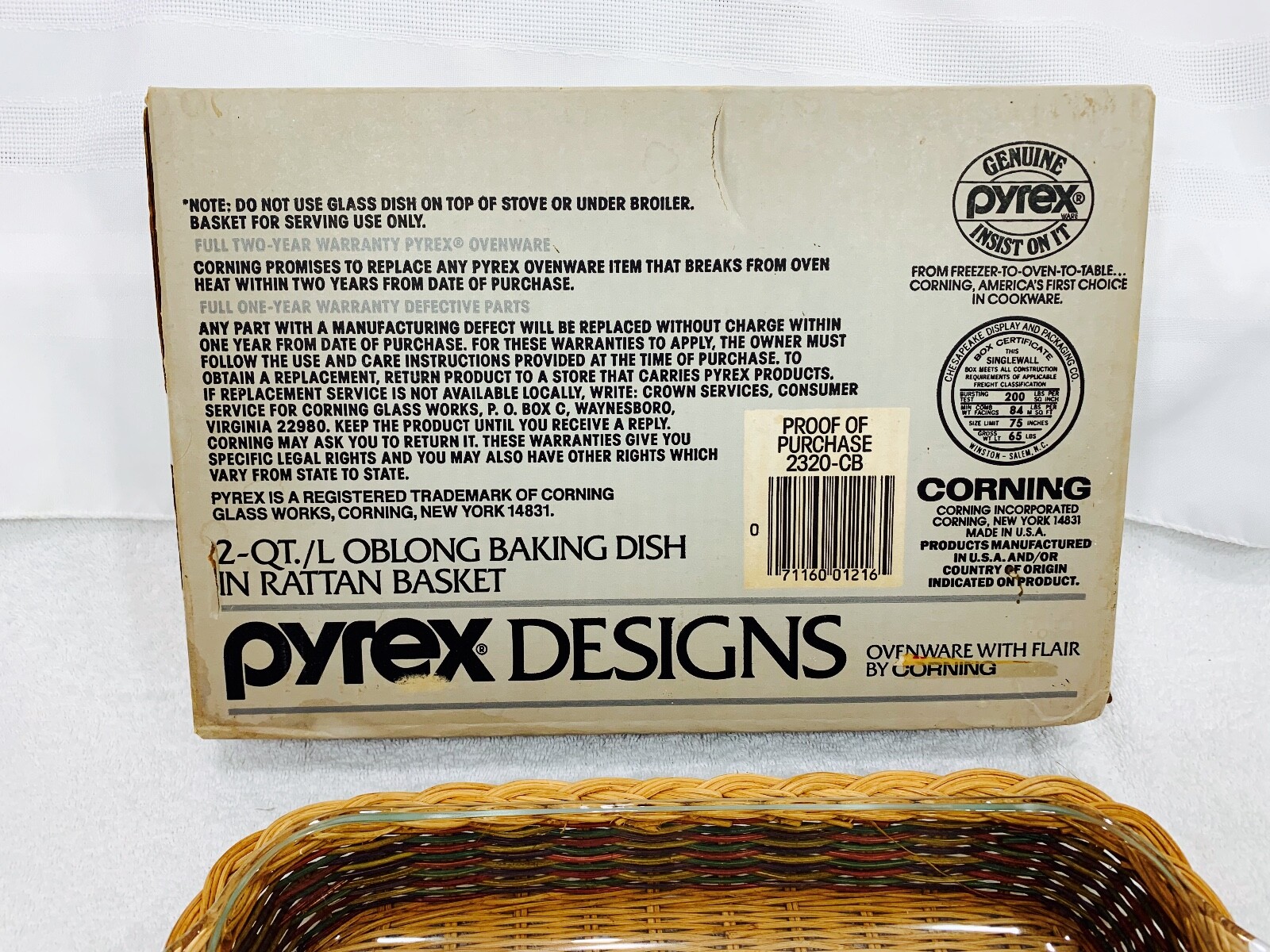 PYREX Designs 2Qt Oblong Baking Dish in Rattan Basket Corning@1987, NEW IN BOX
