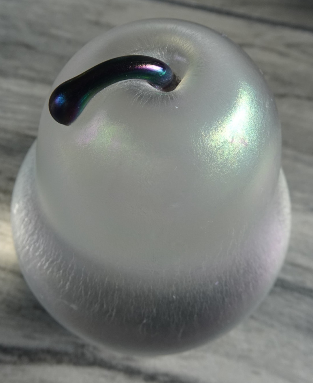 Signed Zellique Studio JM 2001 Iridescent Art Glass Pear Paperweight Morel