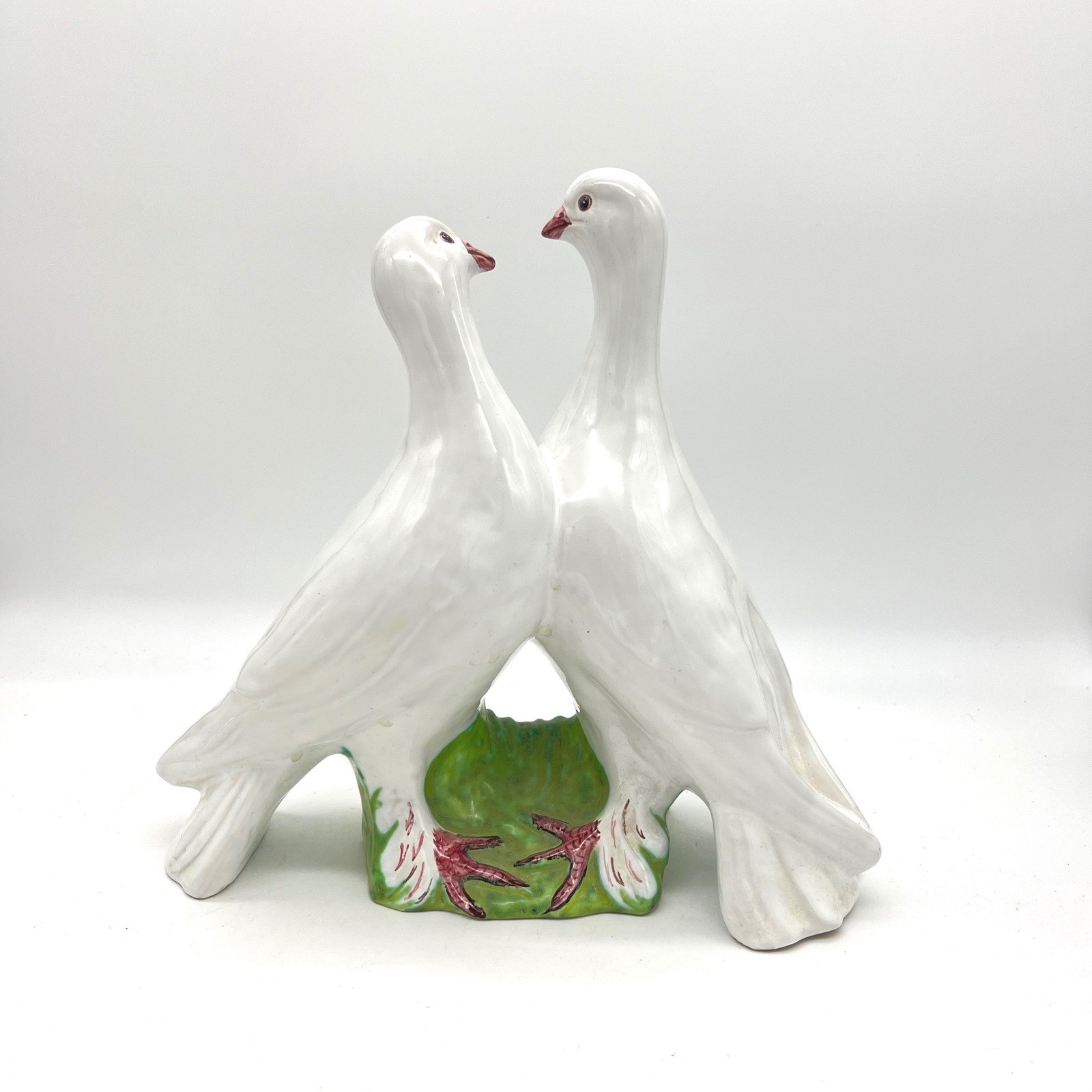 Vintage Italian White Ceramic Doves Pigeon Pair Figurine Glazed Bird Statue x383